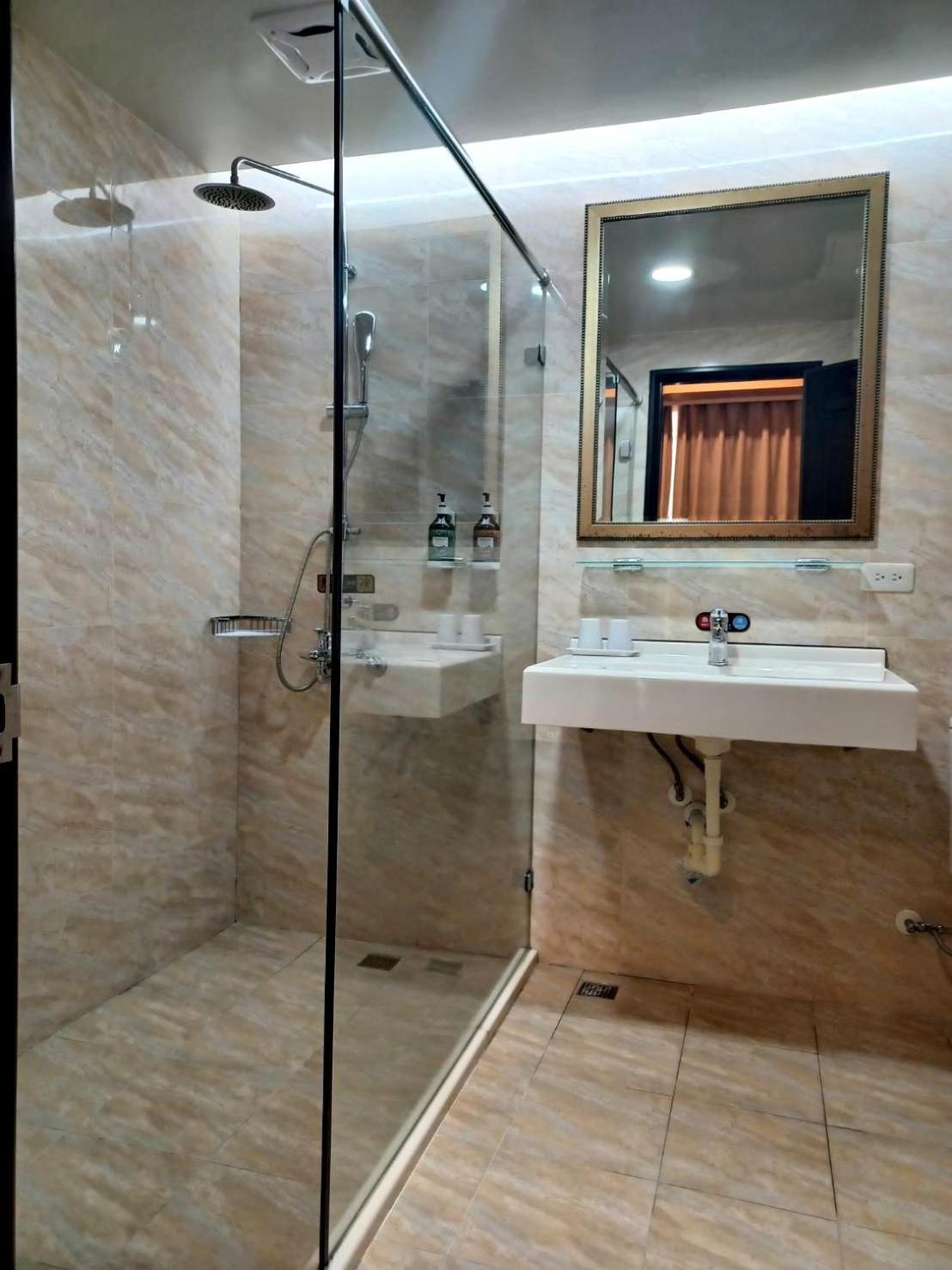 Crystal Hotel Puli Ngoại thất bức ảnh
